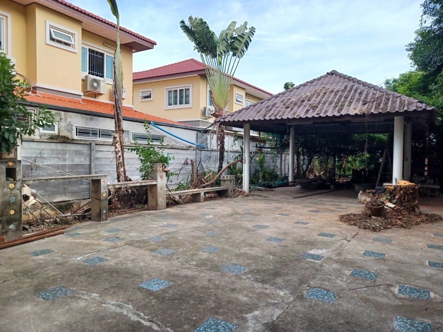 ขายบ้านพร้อมที่ดิน-650-ตรว-ติดถนนดาวทอง-ตมหาสวัสดิ์-อพุทธมณฑล-จนครปฐม-ทำเลดีมากเป็นแหล่งชุมชน