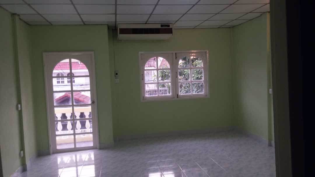 ขาย-ทาวน์เฮาส์ด่วนมาก-ใกล้รถไฟฟ้าปรุณวิถี-ราคาพิเศษ