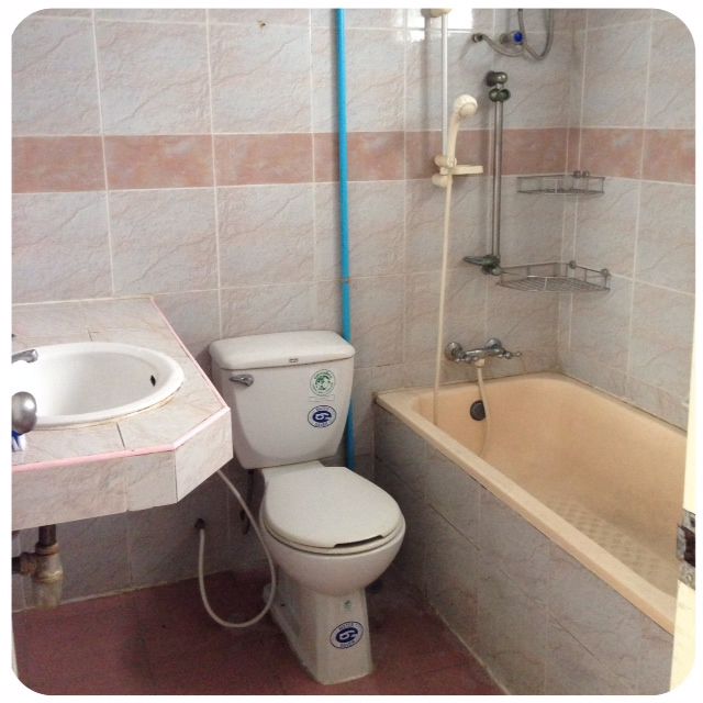 ขายคอนโดนิรันดร์-ซลาดพร้าว-101-ตึก-j-ชั้น-4-ห้องมุม