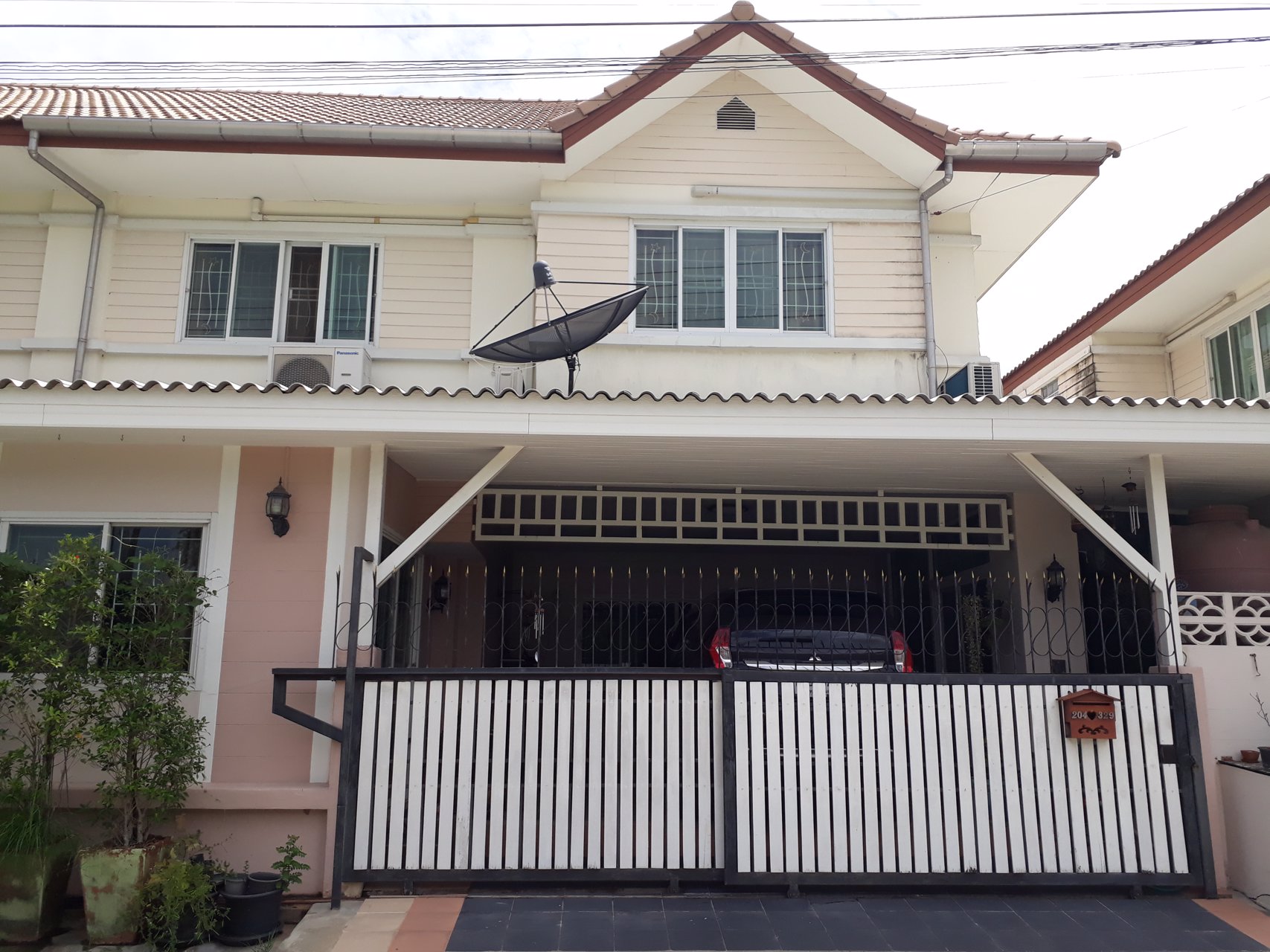 ขายบ้าน-2-ชั้น-ใกล้รถไฟฟ้าสายสีแดง-มหาวิทยาลัยรังสิต-เมืองเอก-สนามบินดอนเมือง