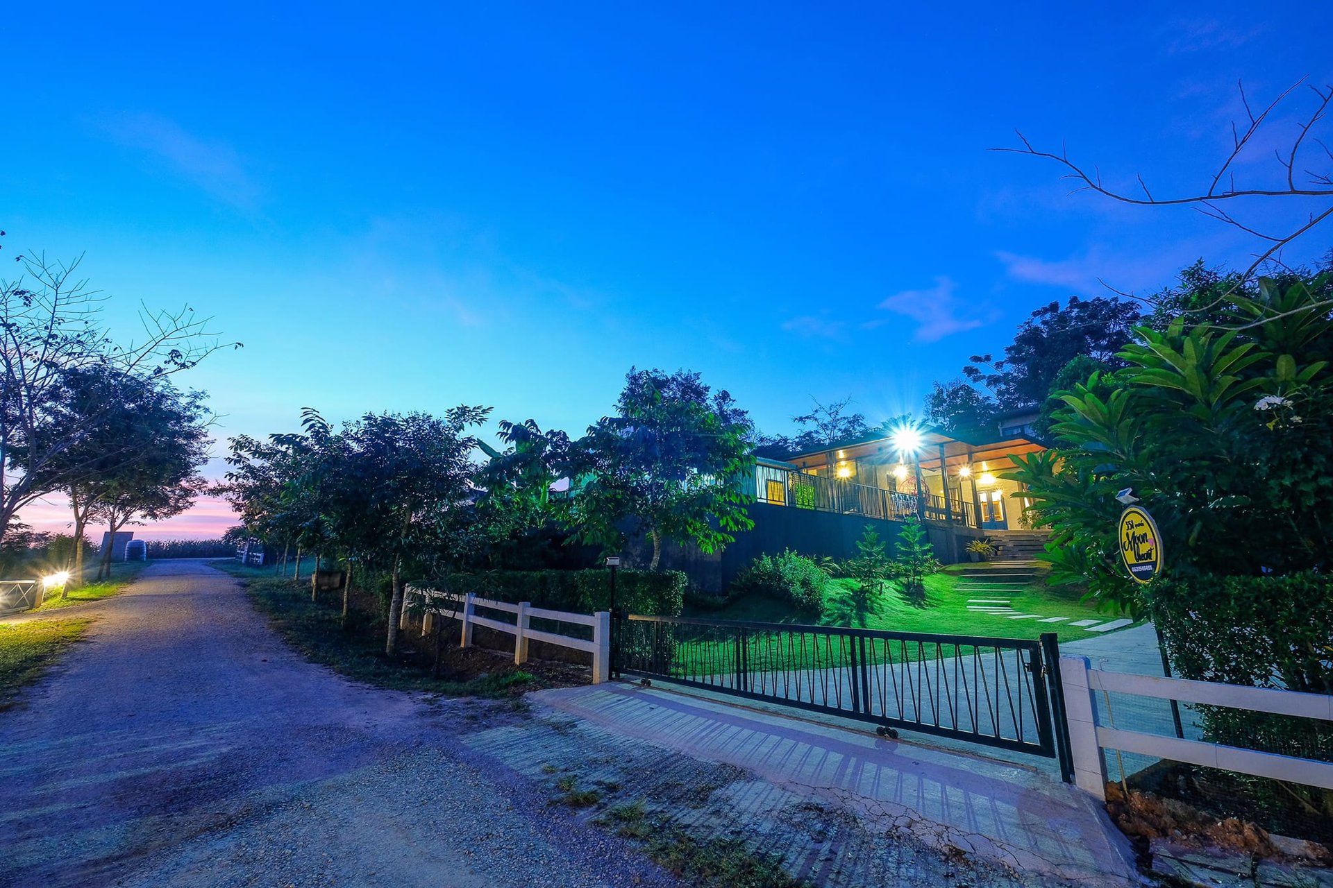 บ้านพักโซนเขาใหญ่-moon-heart-village-khao-yai