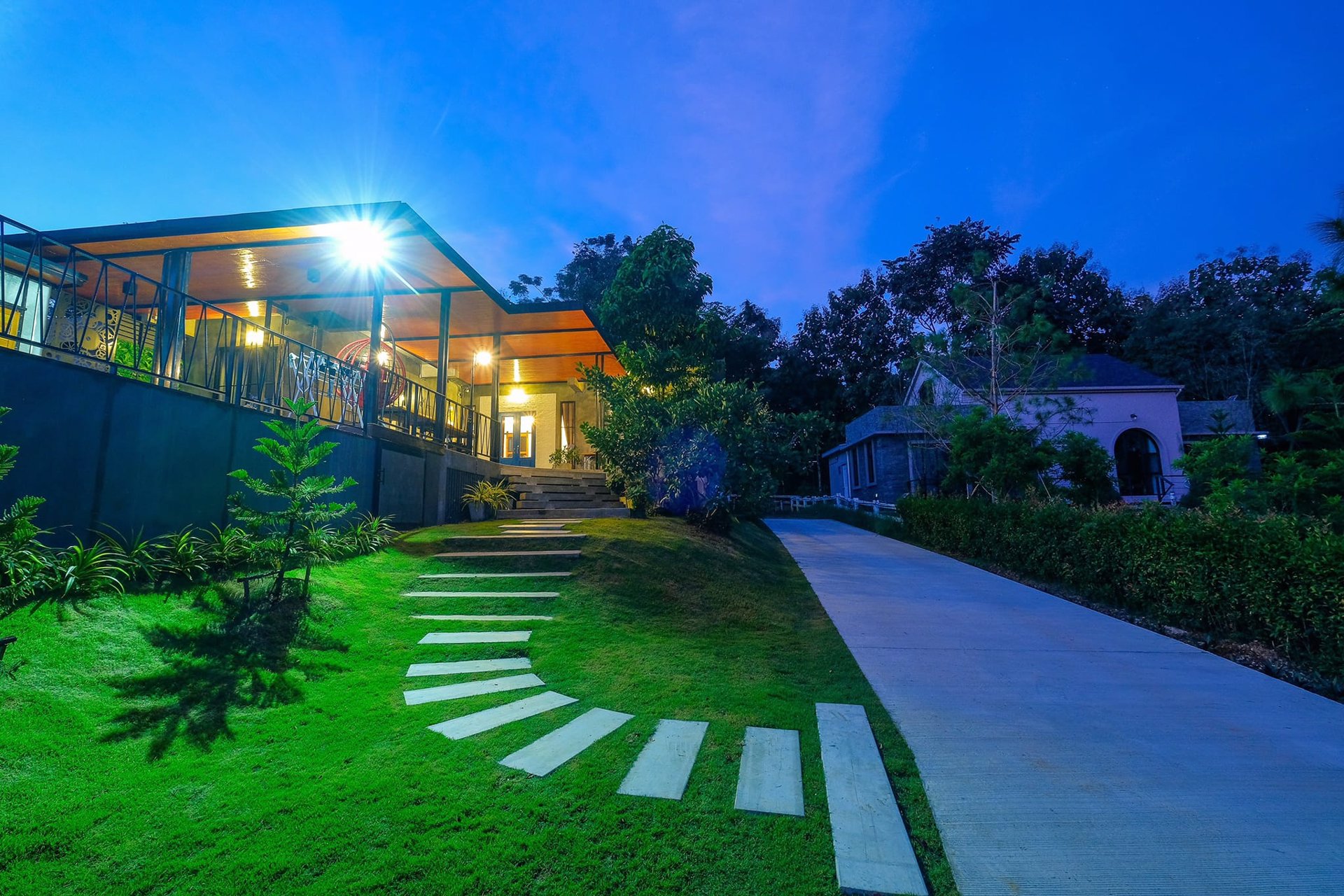 บ้านพักโซนเขาใหญ่-moon-heart-village-khao-yai