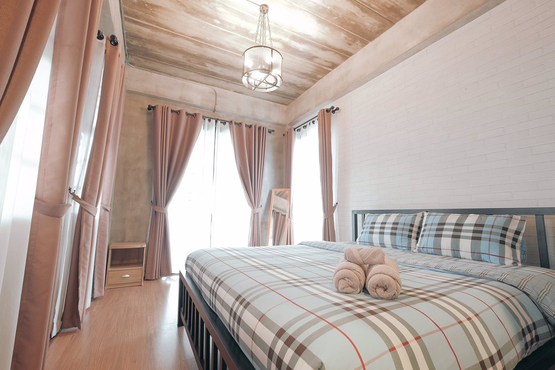 บ้านพักโซนเขาใหญ่-moon-heart-village-khao-yai