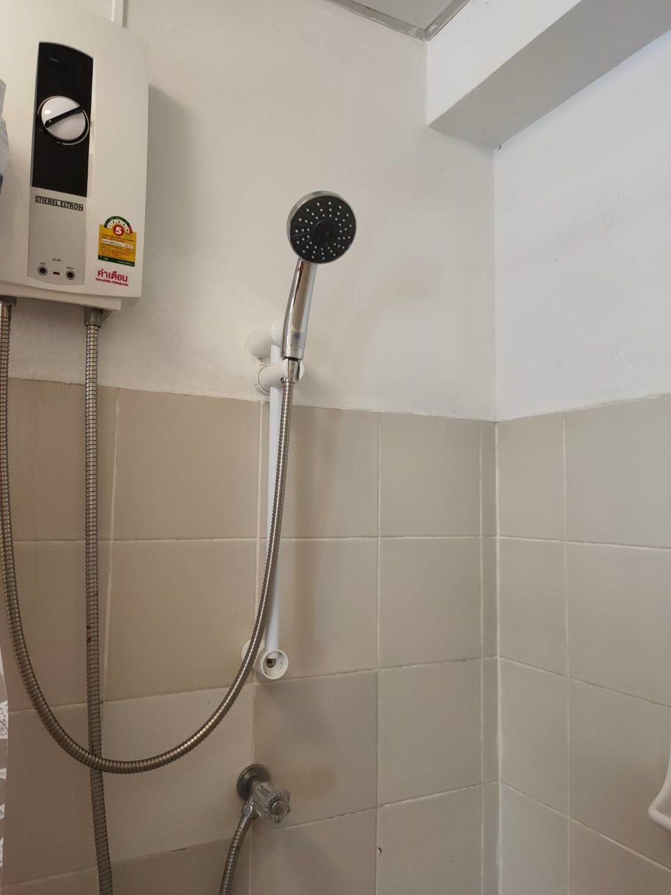 ให้เช่า-คอนโดลุมพินีเซ็นเตอร์แฮปปี้แลนด์-ใกล้เดอะมอลล์บางกะปิ-กรุงเทพฯ