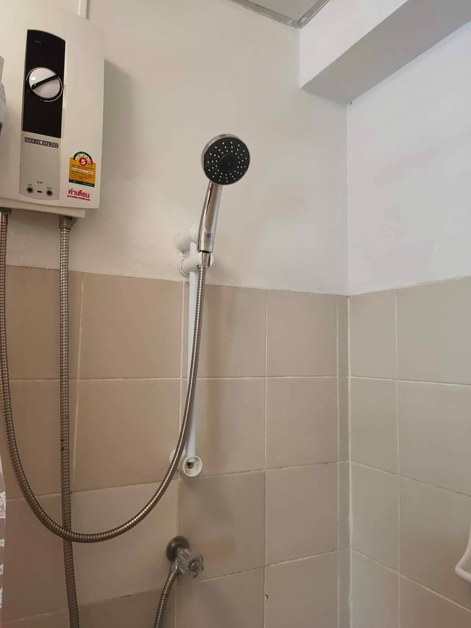 ให้เช่า-คอนโดลุมพินีเซ็นเตอร์แฮปปี้แลนด์-ใกล้เดอะมอลล์บางกะปิกทม