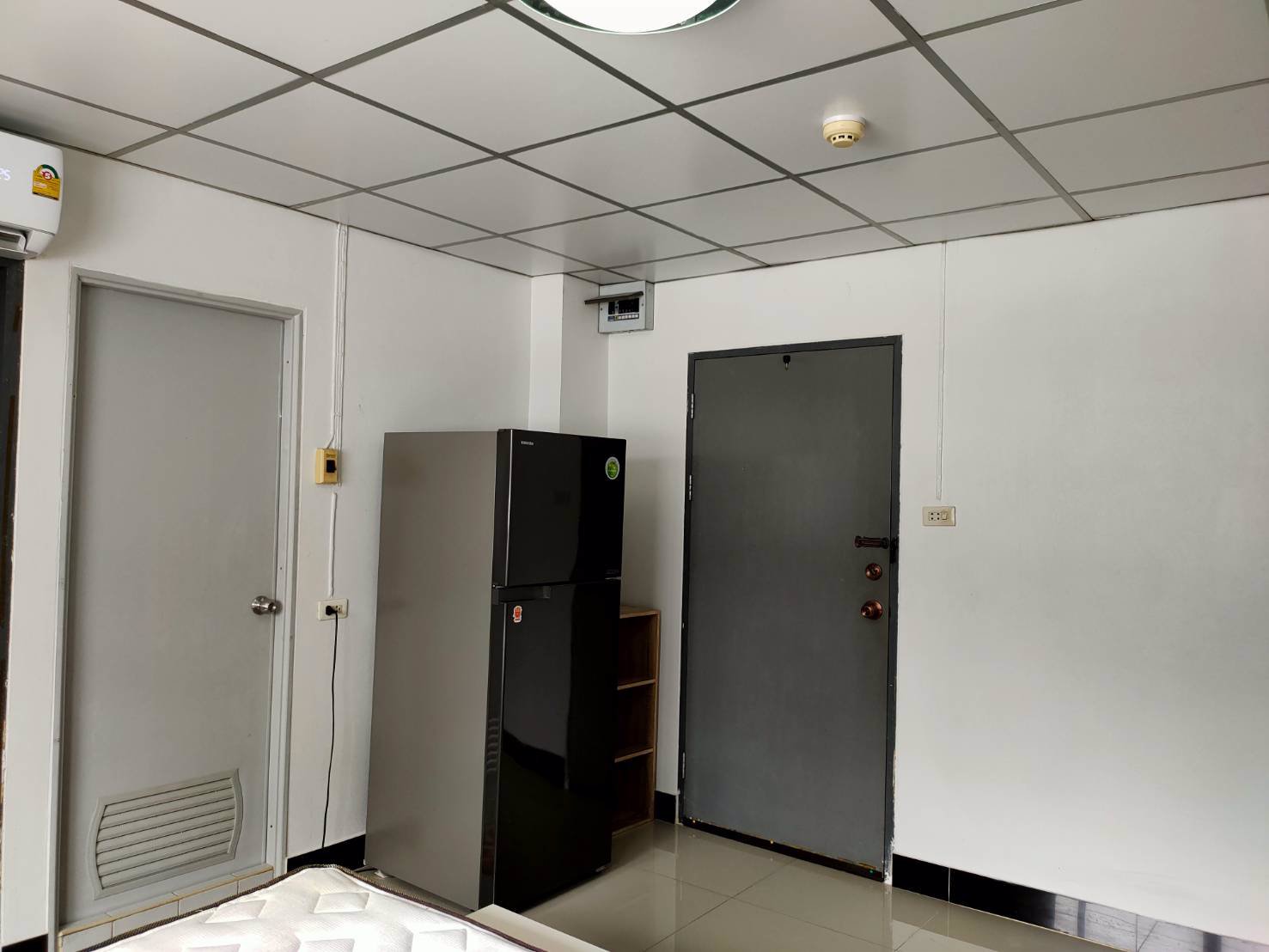 ให้เช่าคอนโด-ลุมพินี-เซ็นเตอร์-แฮปปี้แลนด์-ใกล้เดอะมอลล์บางกะปิ-รถไฟฟ้าสายสีเหลือง