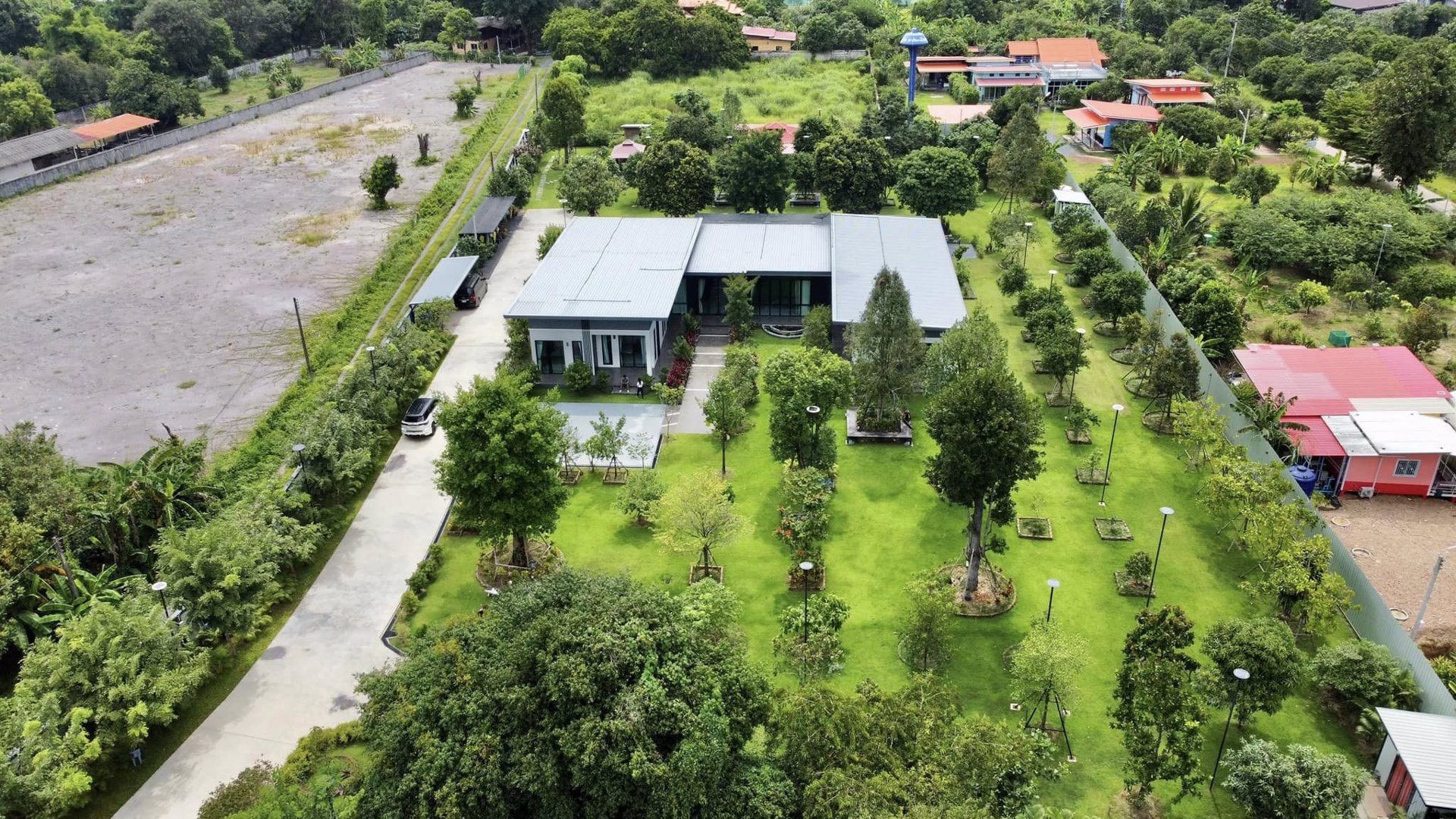 ขายด่วน-ขายถูก-บ้านสวยนครนายก-บ้านเดี่ยวหลังใหญ่-พื้นที่-4-ไร่-1-งาน-4-ตรว-ตกแต่งสวยงามมาก