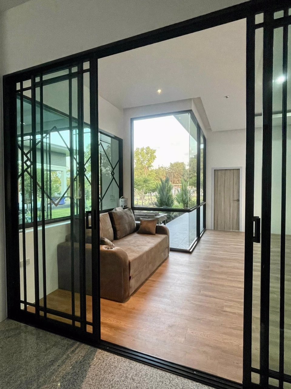 ขายด่วน-ขายถูก-บ้านสวยนครนายก-บ้านเดี่ยวหลังใหญ่-พื้นที่-4-ไร่-1-งาน-4-ตรว-ตกแต่งสวยงามมาก