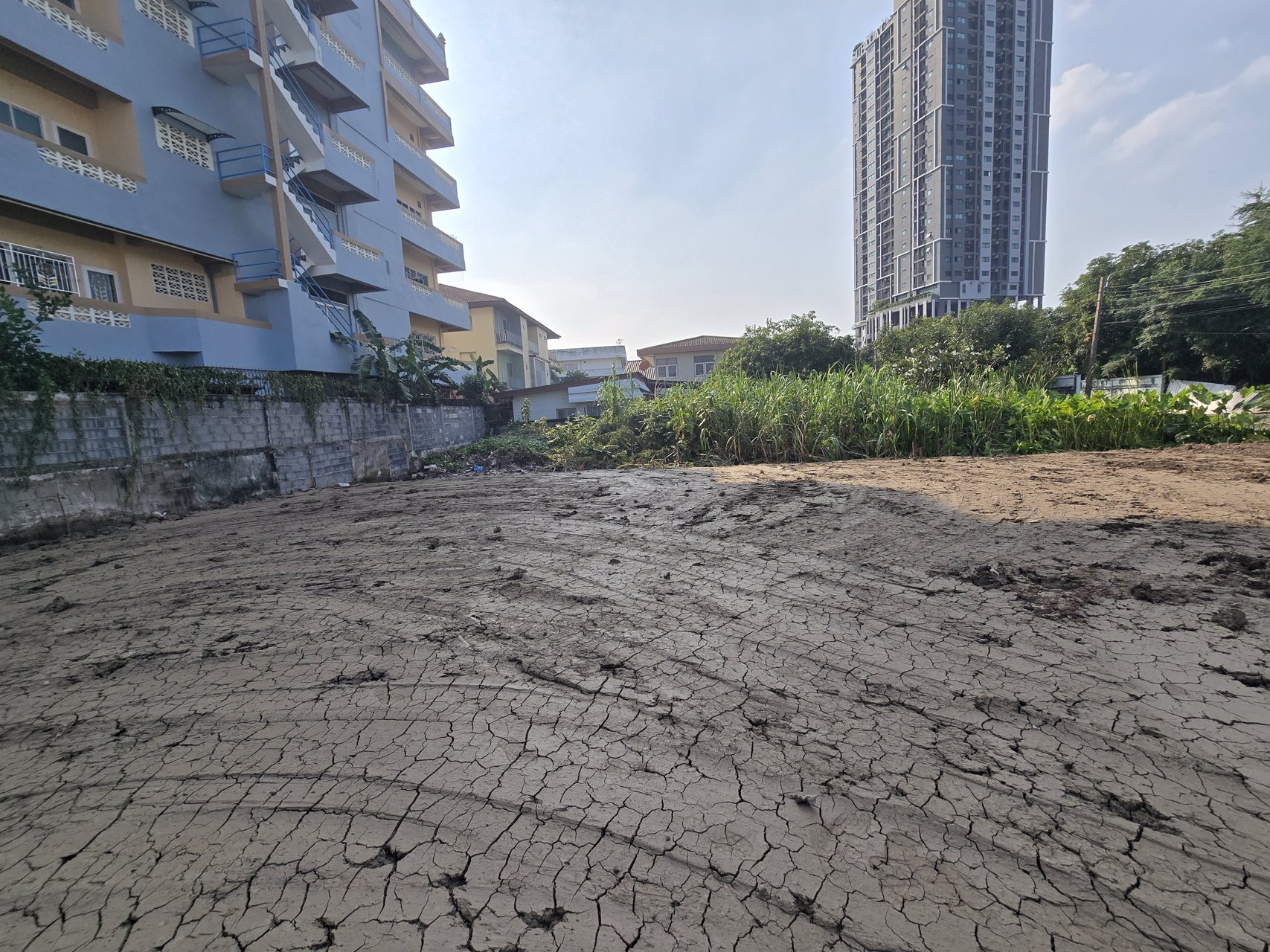 ขาย-ให้เช่าที่ดินสวยทำเลดี-เนื้อที่-297-ตารางวา-ถมเรียบร้อย-เหมาะสำหรับทำที่พัก-ร้านอาหาร-ร้านค้า-อู