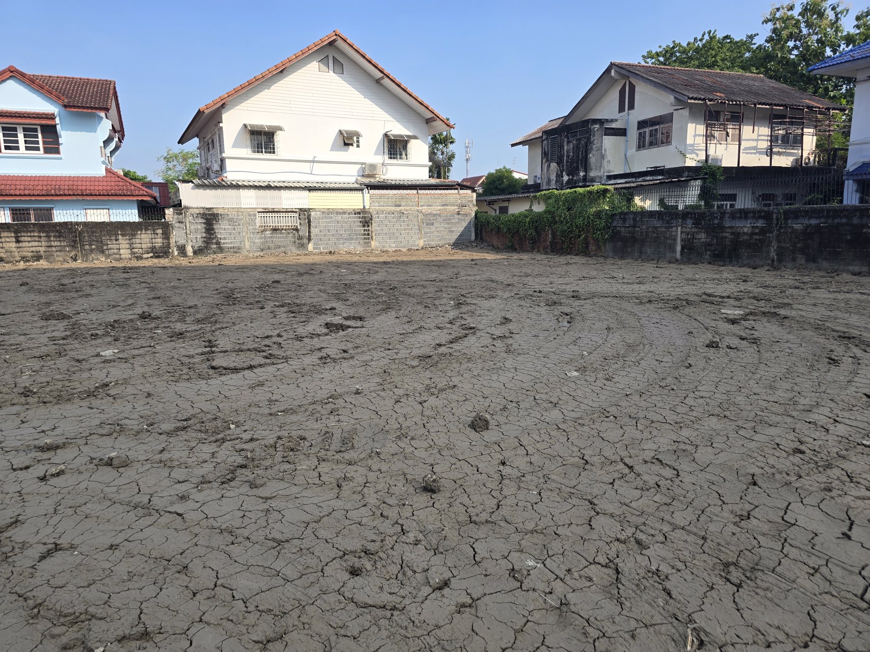 ขาย-ให้เช่าที่ดินสวยทำเลดี-เนื้อที่-297-ตารางวา-ถมเรียบร้อย-เหมาะสำหรับทำที่พัก-ร้านอาหาร-ร้านค้า-อู