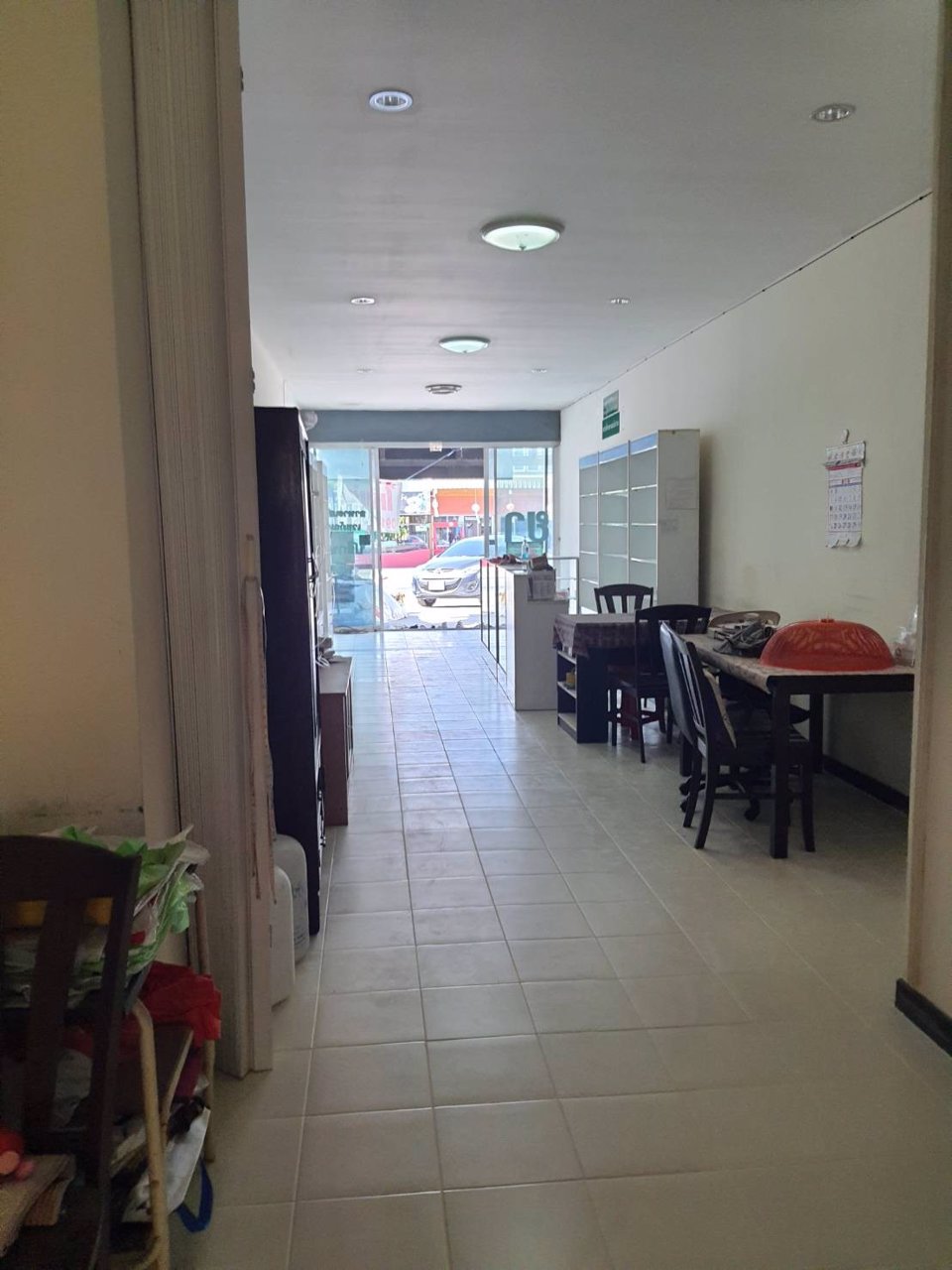 ให้เช่าอาคารพาณิชย์-บ้านด้านหลังอาคารพาณิชย์-ติดถนนเชียงใหม่-ฮอด