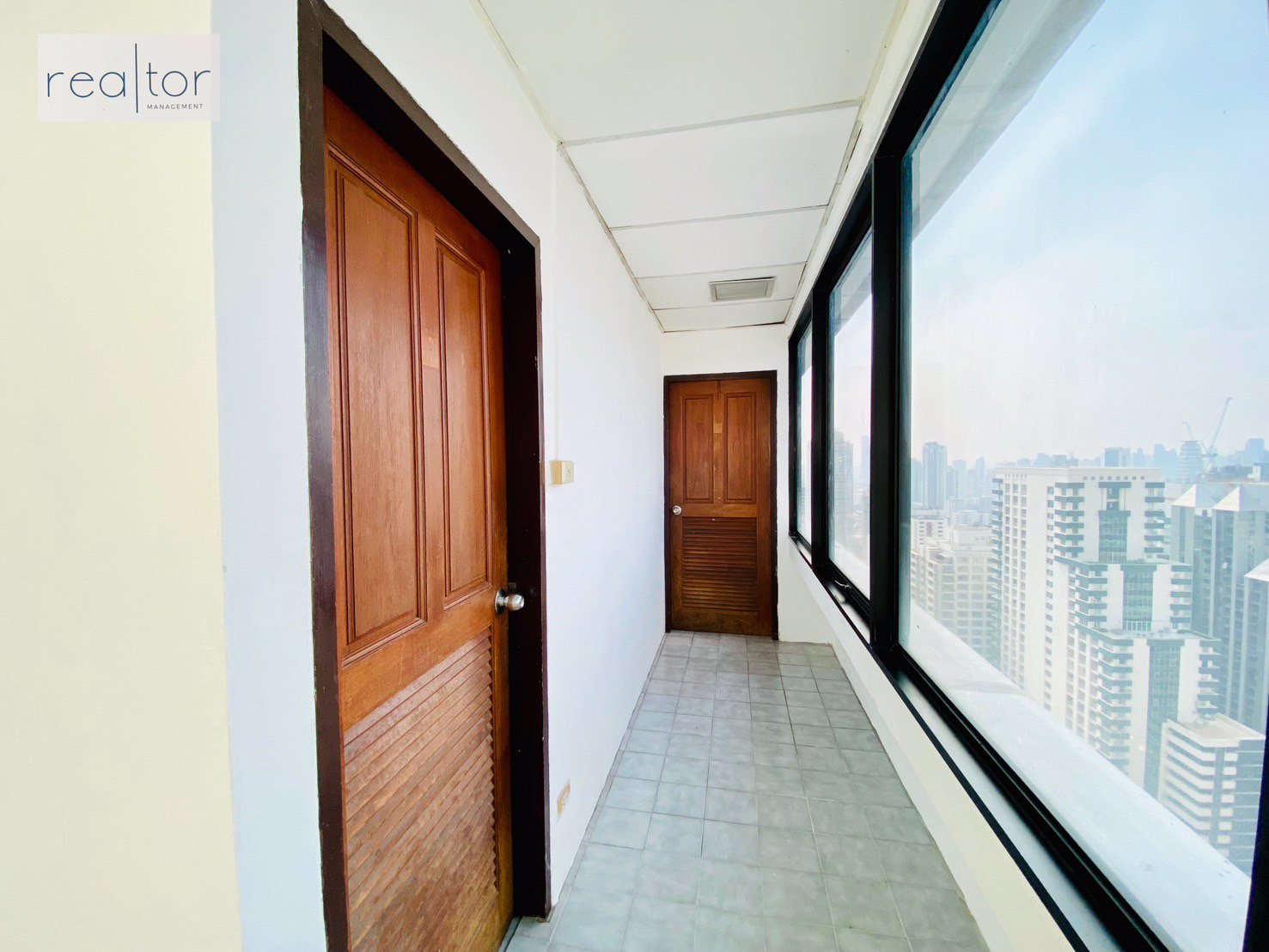 พื้นที่สำนักงานให้เช่า-ห้องโล่ง-ห้องใหญ่-วิวสวย-ใกล้รถไฟฟ้า-ขนาด-37257-ตรม-ชั้น-41c-โอเชี่ยน-2