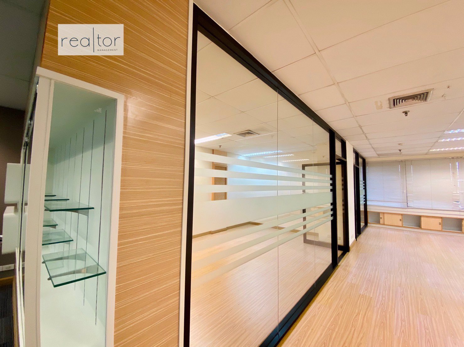 พื้นที่สำนักงานออฟฟิศว่างให้เช่า-ใจกลางเมือง-ใกล้รถไฟฟ้า-6488-ตรม-ชั้น-38b-โอเชี่ยน-ทาวเวอร์-2