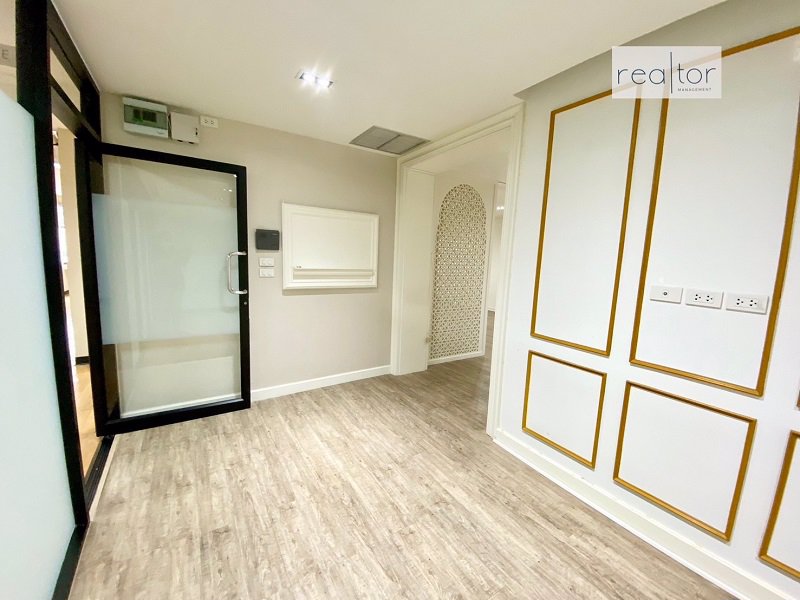 พื้นที่สำนักงานออฟฟิศว่างให้เช่า-ใจกลางเมือง-ใกล้รถไฟฟ้า-5210-ตรม-ชั้น-38b-โอเชี่ยน-ทาวเวอร์-2