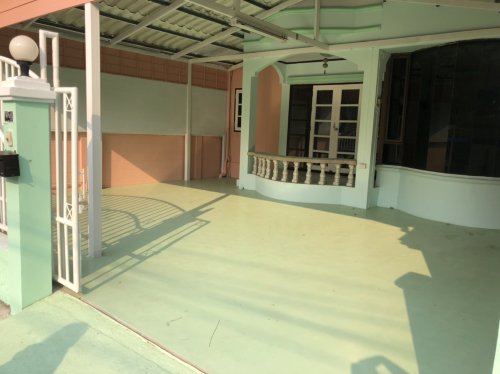 ให้เช่าบ้านแฝด-ปรับปรุงใหม่-สภาพดี-ใกล้รถไฟฟ้า