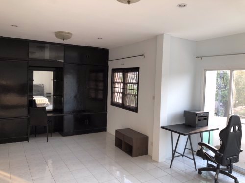 ให้เช่าบ้านแฝด-ปรับปรุงใหม่-สภาพดี-ใกล้รถไฟฟ้า