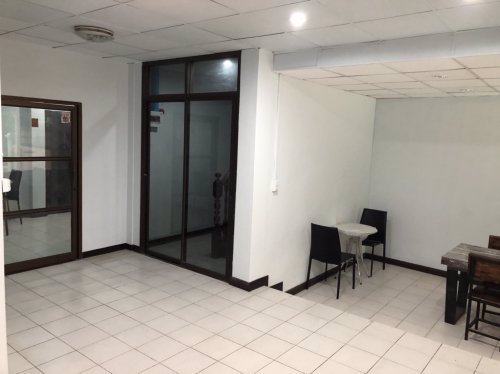 ให้เช่าบ้านแฝด-ปรับปรุงใหม่-สภาพดี-ใกล้รถไฟฟ้า