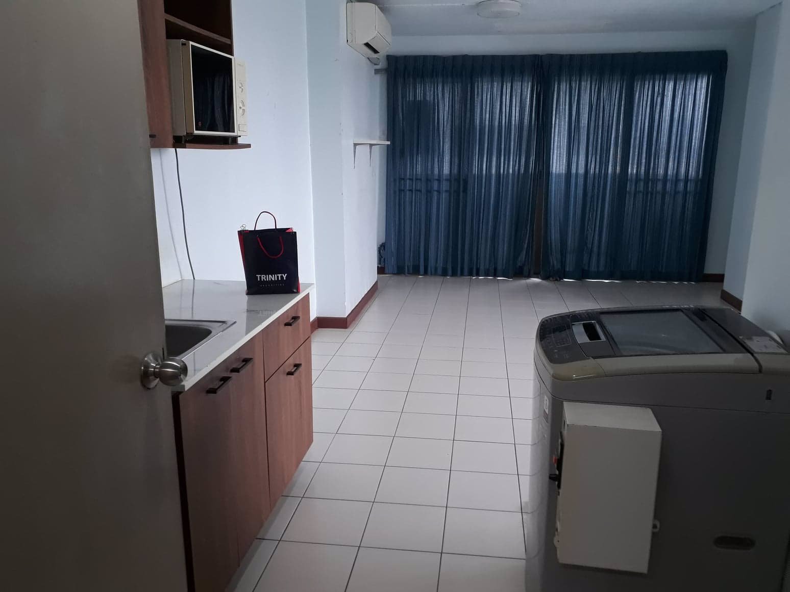 ห้องว่างให้เช่า