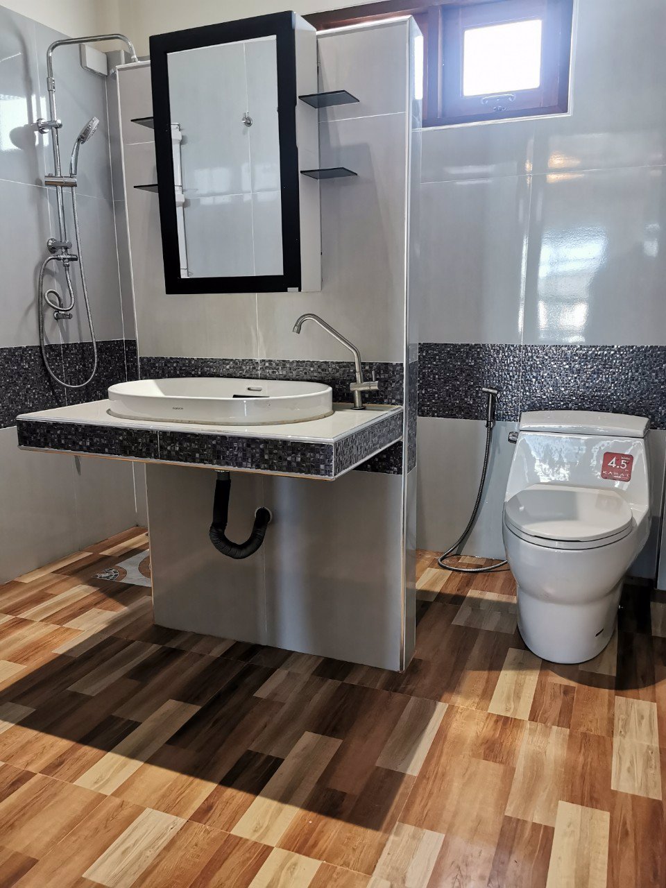 ขายบ้านเดี่ยว-2-ชั้น-ไทยประยุกต์-บิ้วอินไม้สัก-ทำเลดี-ติดถนน-ใกล้โรงเรียนวิเศษสมุทคุณ-ตลาดกระทุ่มแบน