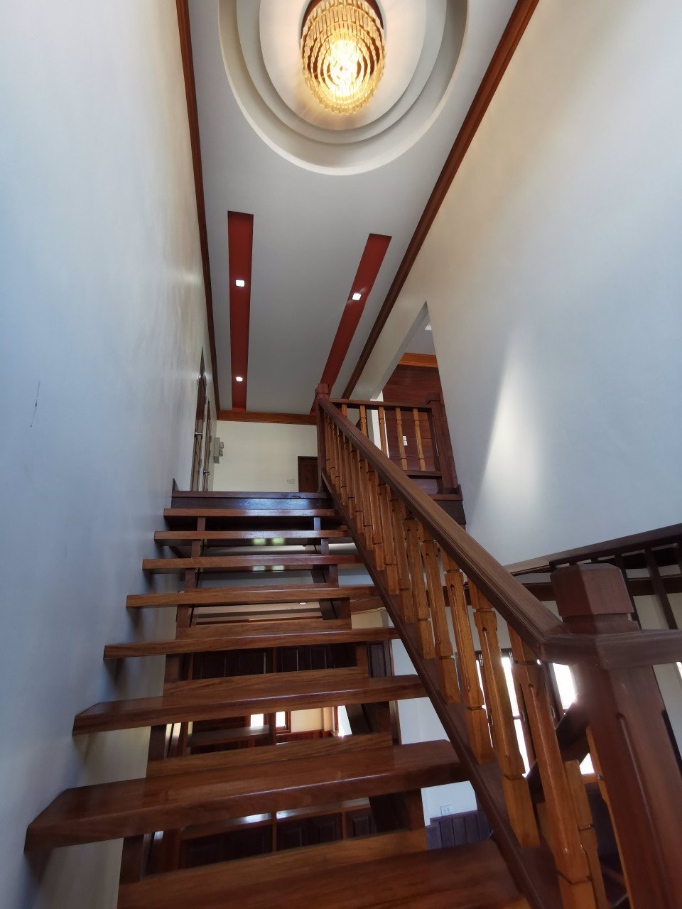 ขายบ้านเดี่ยว-2-ชั้น-ไทยประยุกต์-บิ้วอินไม้สัก-ทำเลดี-ติดถนน-ใกล้โรงเรียนวิเศษสมุทคุณ-ตลาดกระทุ่มแบน