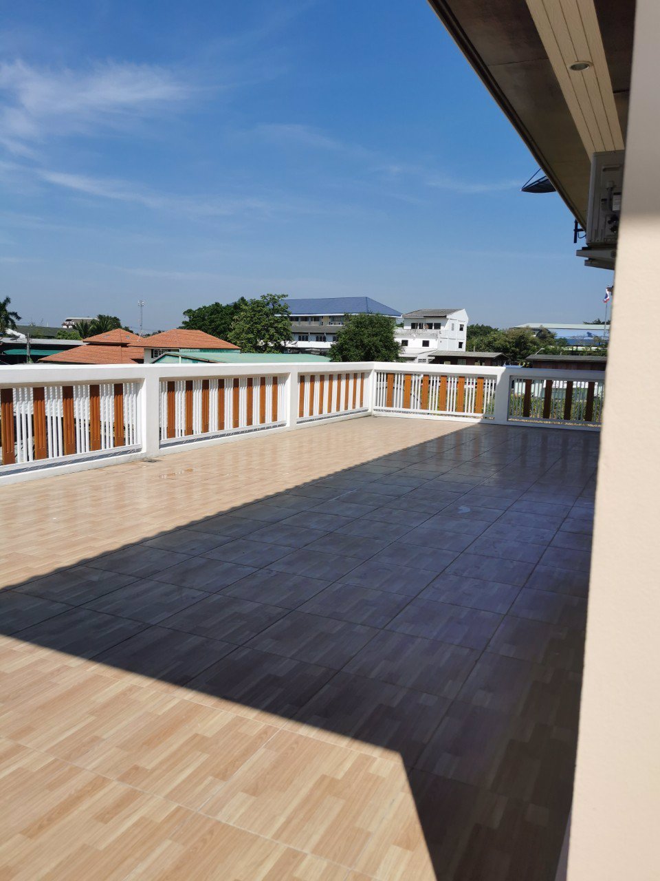 ขายบ้านเดี่ยว-2-ชั้น-64-ตรว-5ห้องนอน-5ห้องน้ำ-2ที่จอดรถ-ทำเลดี-ใกล้โรงเรียนวิเศษสมุทคุณกระทุ่มแบน