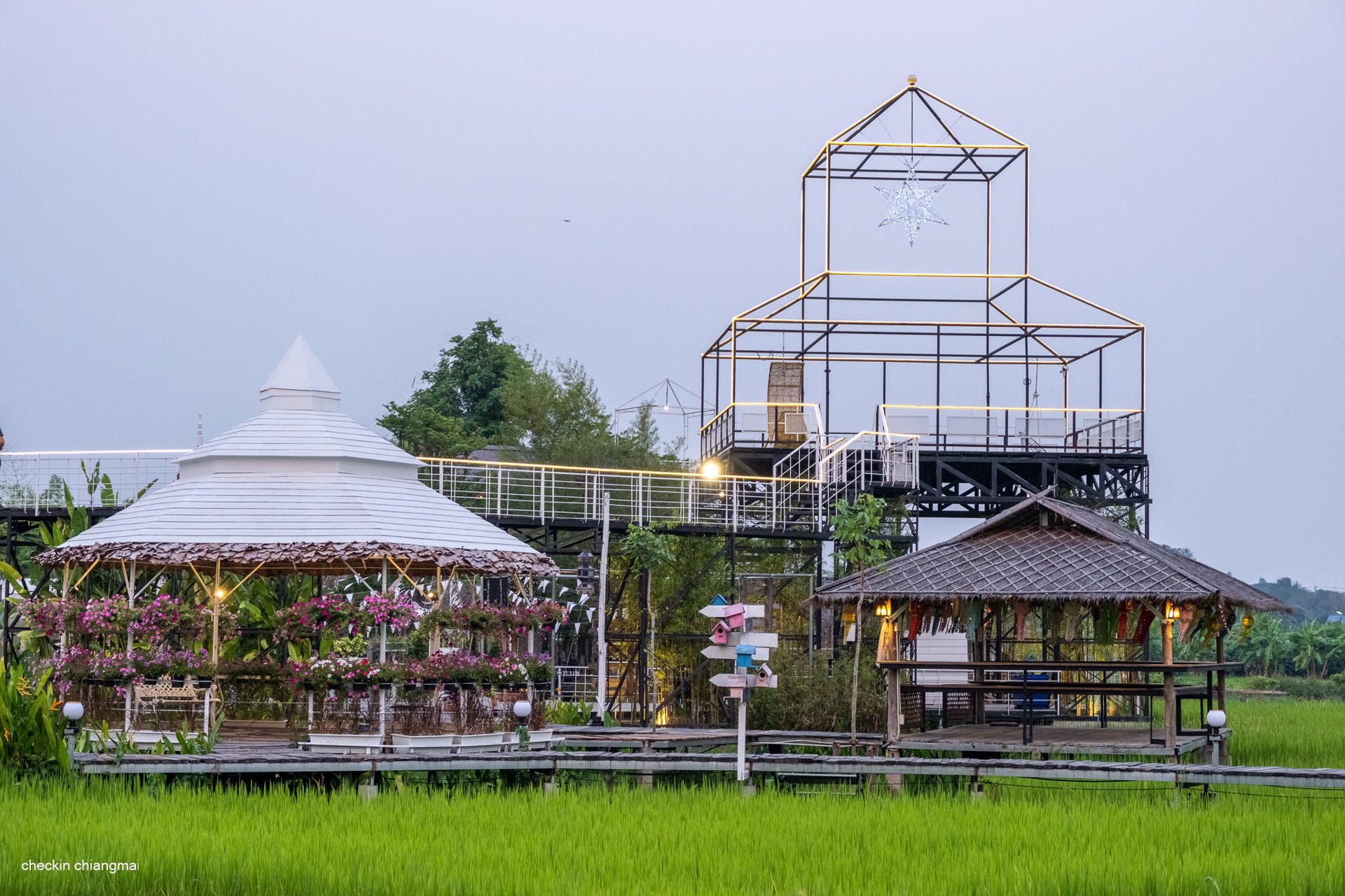 ขายด่วน-ร้องธารรวงข้าว-รีสอร์ท-เรสเตอรอง-บนพื้นที่-9-ไร่