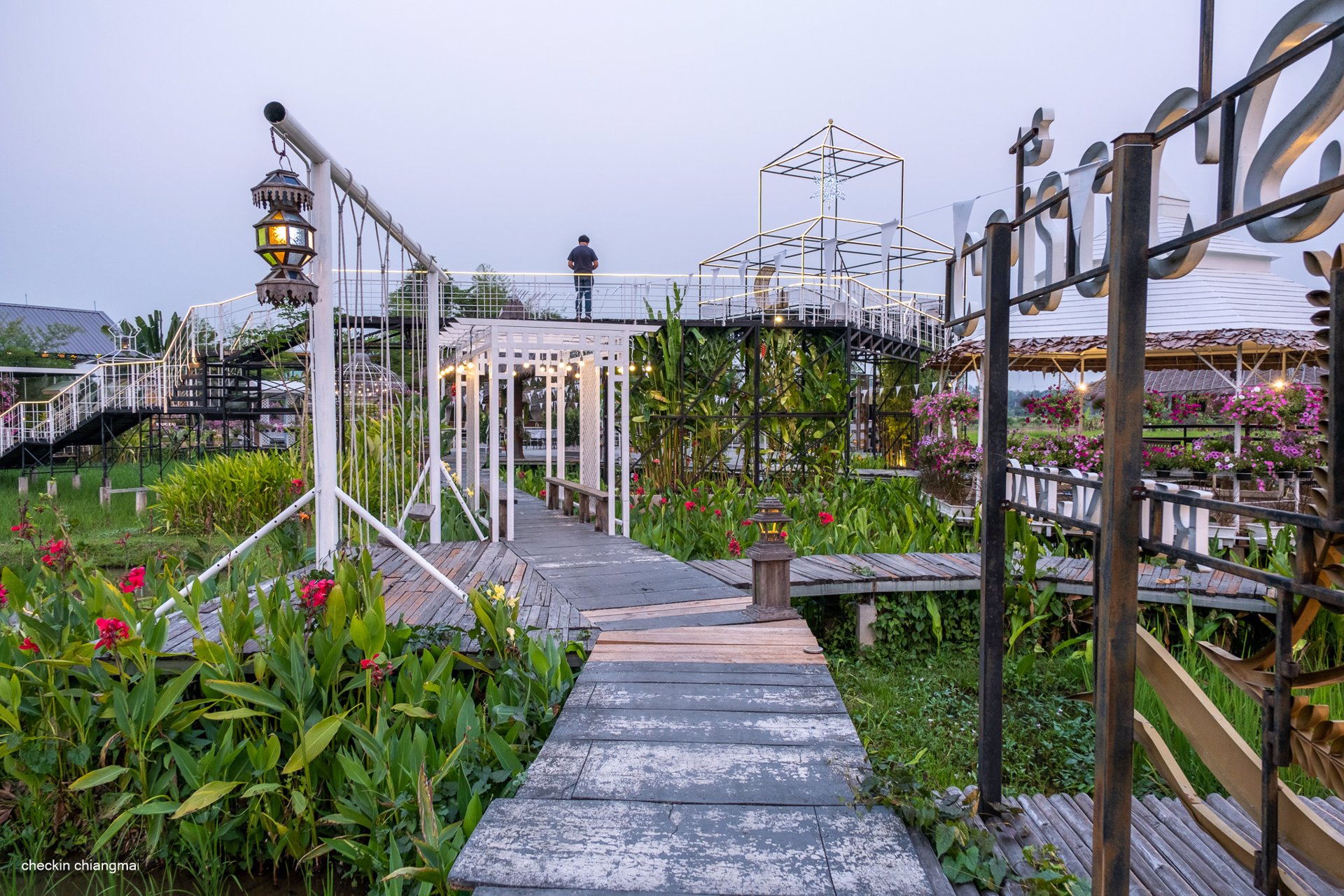 ขายด่วน-ร้องธารรวงข้าว-รีสอร์ท-เรสเตอรอง-บนพื้นที่-9-ไร่