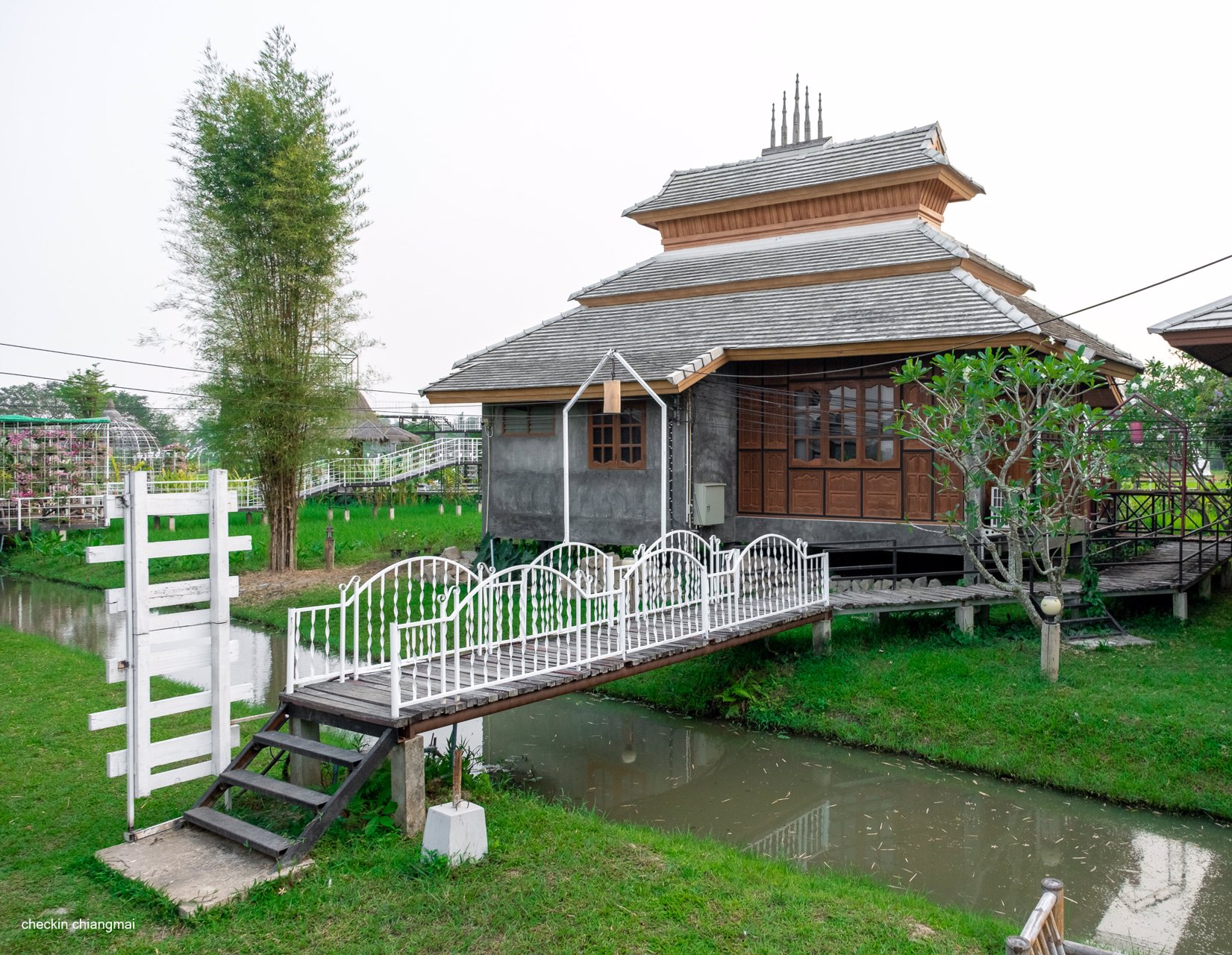 ขายด่วน-ร้องธารรวงข้าว-รีสอร์ท-เรสเตอรอง-บนพื้นที่-9-ไร่