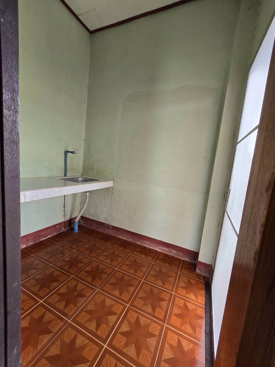 ขายที่ดินพร้อมสิ่งปลูกสร้าง-เนื้อที่-200-ตารางวา