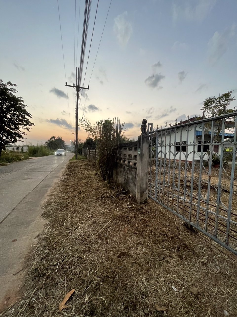 ขายที่ดินพร้อมสิ่งปลูกสร้าง-เนื้อที่-200-ตารางวา