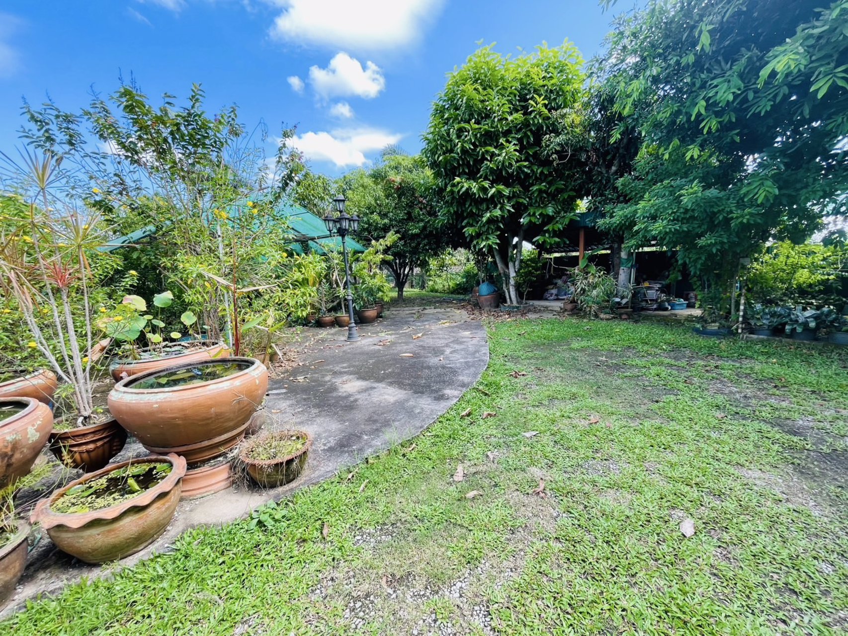 ขายที่ดินพร้อมสิ่งปลูกสร้าง-เนื้อที่-2-ไร่-1งาน-32-ตารางวา