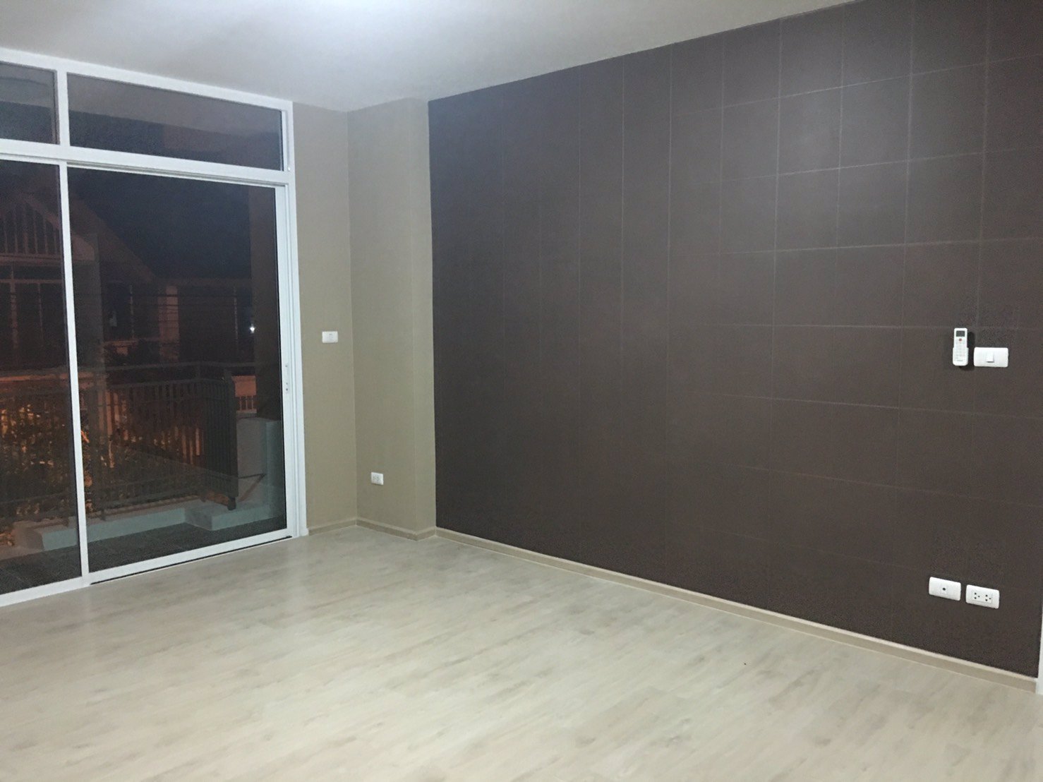 ขายถูก-เจ้าของขายเอง-บ้านเดี่ยวทำเลดี-หมู่บ้าน-atoll-waikiki-shore-พระราม9-กรุงเทพกรีฑา-ใกล้ถนนร่ม