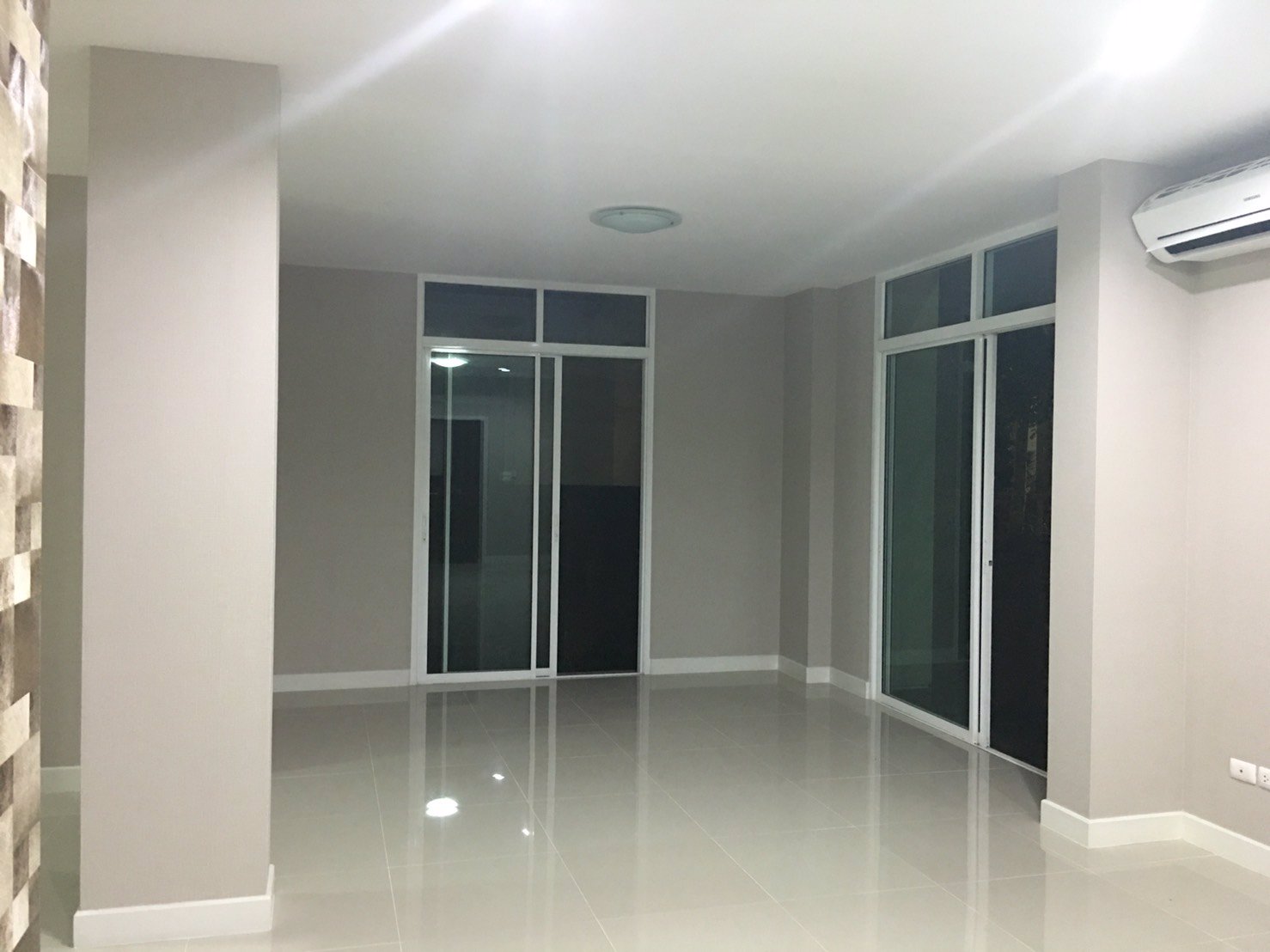 ขายถูก-เจ้าของขายเอง-บ้านเดี่ยวทำเลดี-หมู่บ้าน-atoll-waikiki-shore-พระราม9-กรุงเทพกรีฑา-ใกล้ถนนร่ม