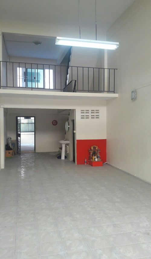 ให้เช่าอาคารพาณิชย์35ชั้น-31-ตรว-ถนนรามคำแหง60-3-เช่า-15000-บาทเดือน