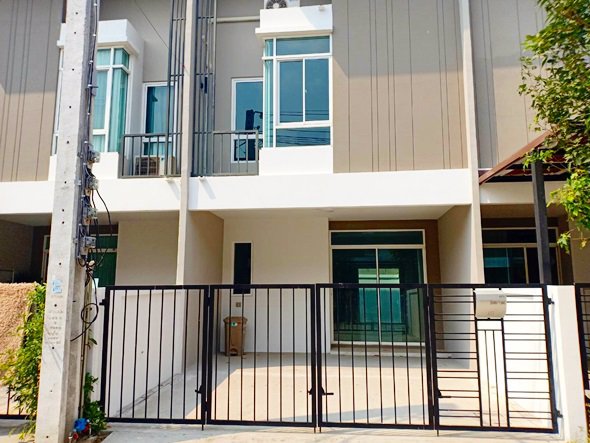 ขายทาวน์เฮ้าส์-2-ชั้น-21-ตร-ว-หมู่บ้านซิตี้เซนส์-รามอินทรา109-ซอยพระยาสุเรนทร์30-ถรามอินทรา-05264