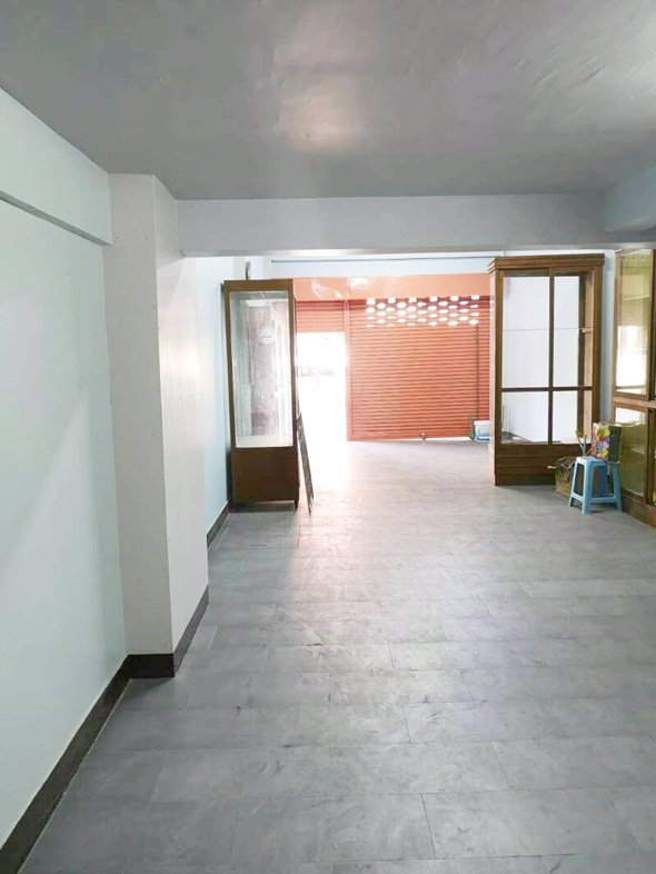 ขายด่วน-อาคารพาณิชย์-3-ชั้นครึ่ง-24-60-ตร-ว-ติดถนนนวมินทร์61-63-ใกล้โรงเรียนโสมาภา2-รหัส-05276