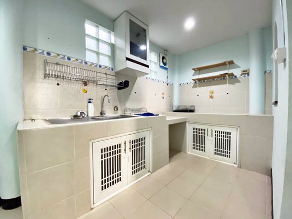 ขายทาวน์เฮ้าส์-2-ชั้น-มอ่อนนุชทาวน์เฮ้าส์1-ซอ่อนนุช50-ถสุขุมวิท77-เขตสวนหลวง-ใกล้บีทีเอสอ่อนนุช