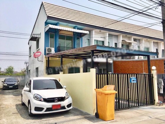 ขายด่วนทาวน์เฮ้าส์-2-ชั้น-มคลัสเตอร์เฮ้าส์-หลังริม-199-ตรว-รามคำแหง-160-ซอยมีสทีน-05301