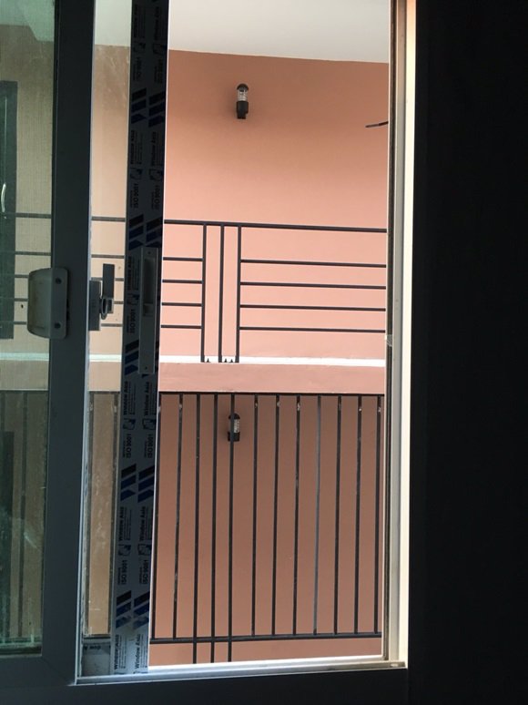 ให้เช่าอาคารพาณิชย์-3-ชั้น-25000บ-เดือน-ถนนแฮปปี้แลนด์-เขตบางกะปิ-ใกล้โลตัสบางกะปิ-05308