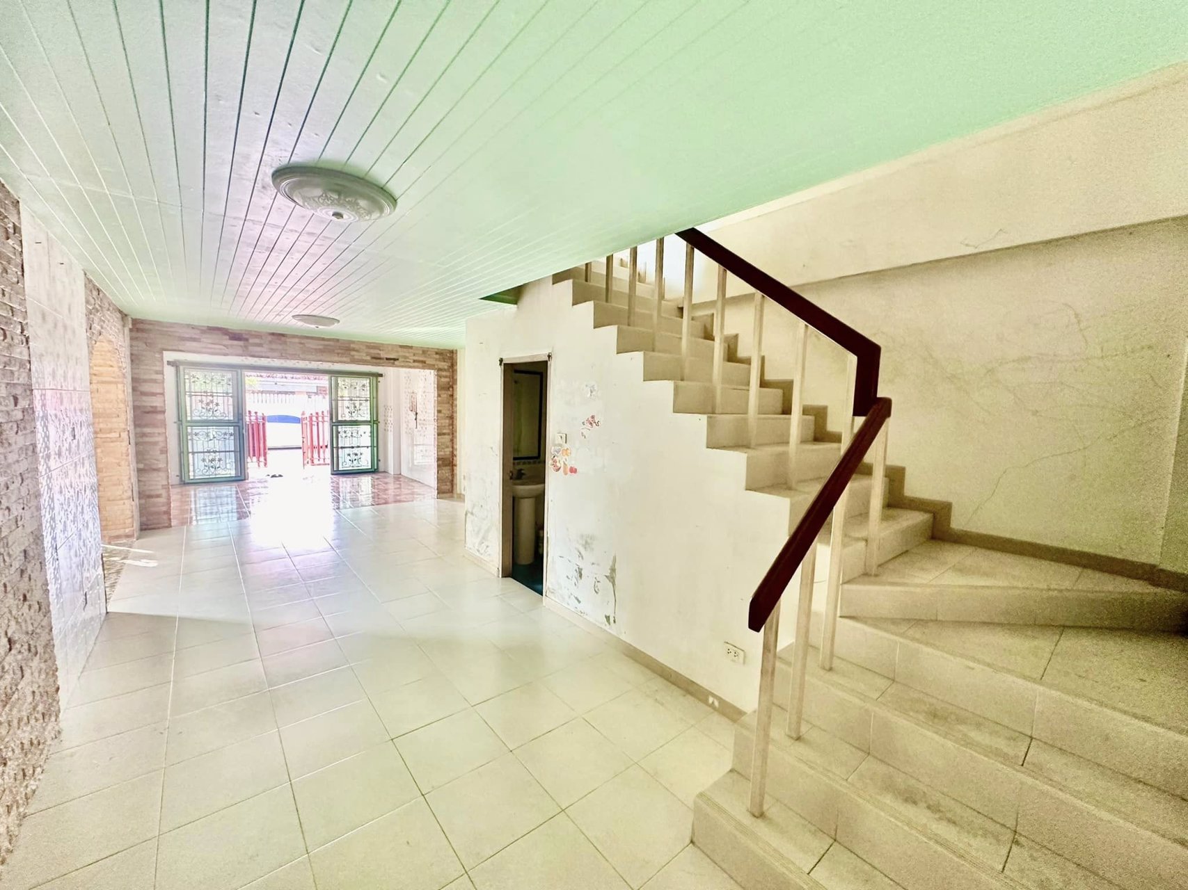 ขายด่วน-หมู่บ้านกลอรี่เฮ้าส์-เฟส2-พหลโยธิน-นวนคร-หลังวัดคุณหญิงส้มจีน-