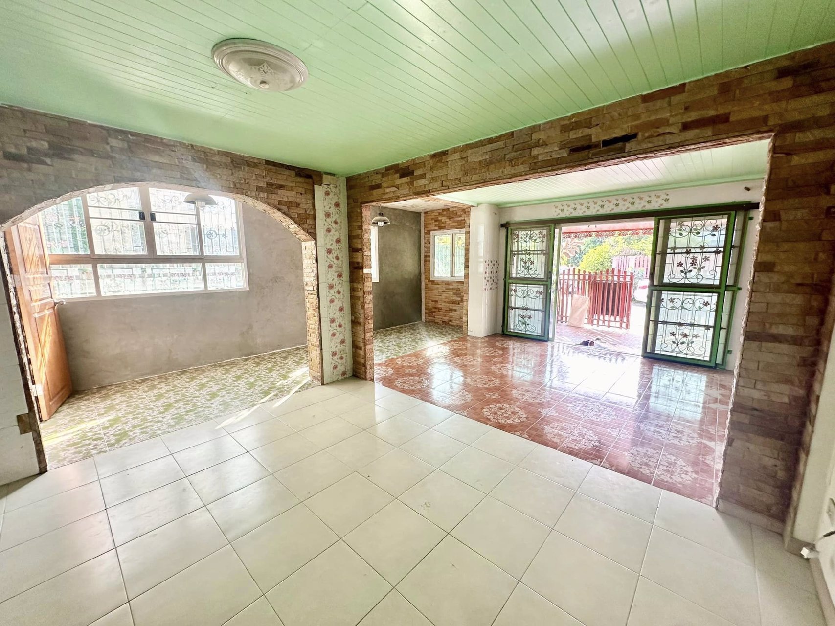 ขายด่วน-หมู่บ้านกลอรี่เฮ้าส์-เฟส2-พหลโยธิน-นวนคร-หลังวัดคุณหญิงส้มจีน-