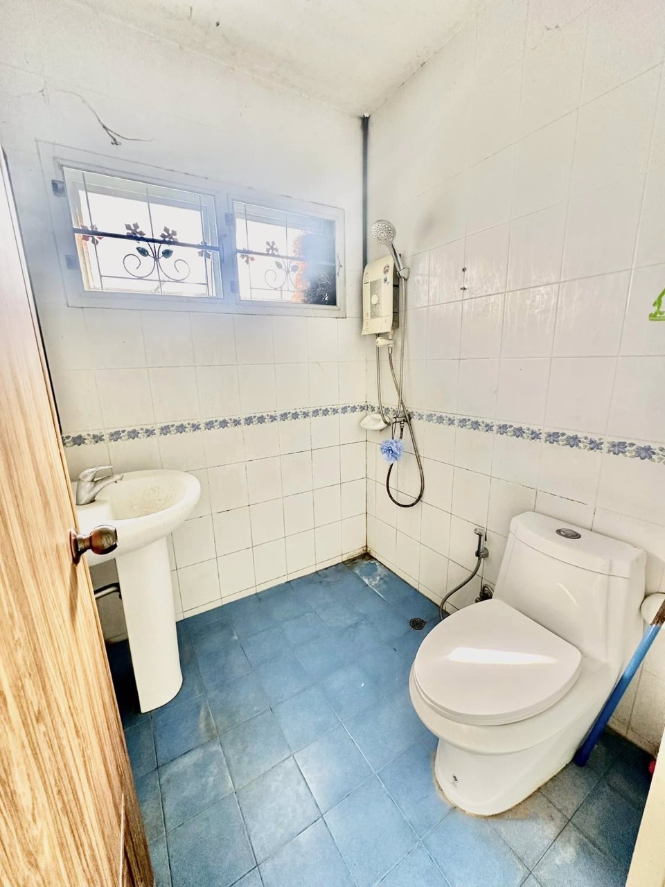 ขายด่วน-หมู่บ้านกลอรี่เฮ้าส์-เฟส2-พหลโยธิน-นวนคร-หลังวัดคุณหญิงส้มจีน-