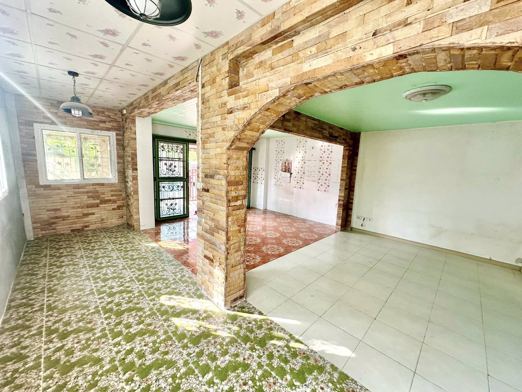 ขายด่วน-หมู่บ้านกลอรี่เฮ้าส์-เฟส2-พหลโยธิน-นวนคร-หลังวัดคุณหญิงส้มจีน-