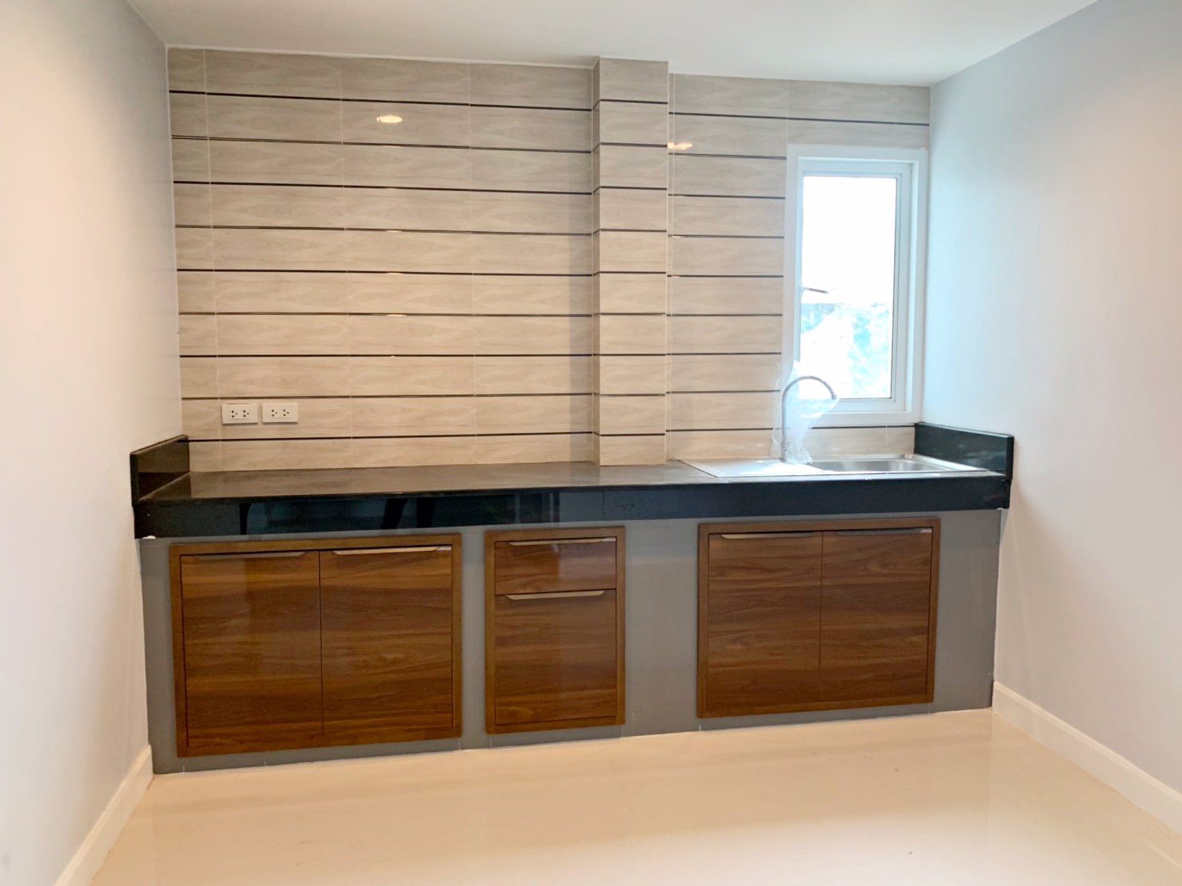 บ้านเดี่ยว-สร้างใหม่-ให้เช่าที่ดินวิวเขา