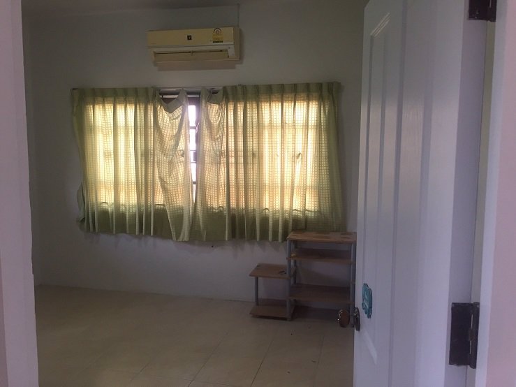 ขายบ้านเดี่ยวชั้นเดียว-50ตรวหมู่บ้านแมกไม้แหลมฉบัง2-ทุ่งกราด-บางละมุง-ชลบุรี-เจ้าของขายเองต่อรองได้