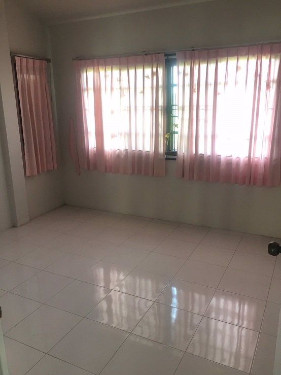 ขายบ้านเดี่ยวชั้นเดียว-50ตรวหมู่บ้านแมกไม้แหลมฉบัง2-ทุ่งกราด-บางละมุง-ชลบุรี-เจ้าของขายเองต่อรองได้