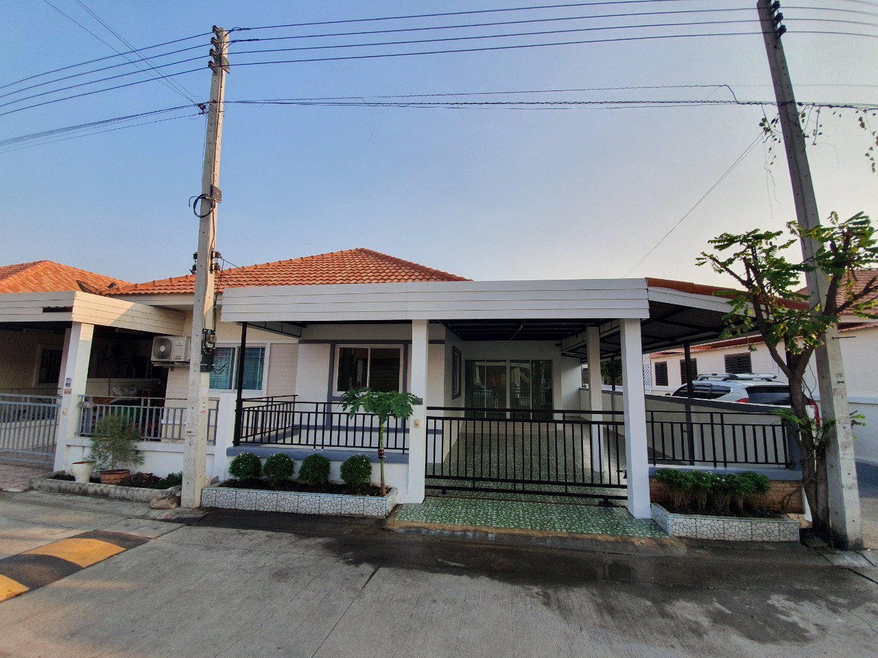 ขายทาวน์เฮ้าส์-มธนาวิลล่า-บ้านกรด-บางปะอิน-หลัง-big-c-อยุธยา-หลังมุม-28-ตรว-สวย-สภาพดี-พร้อม