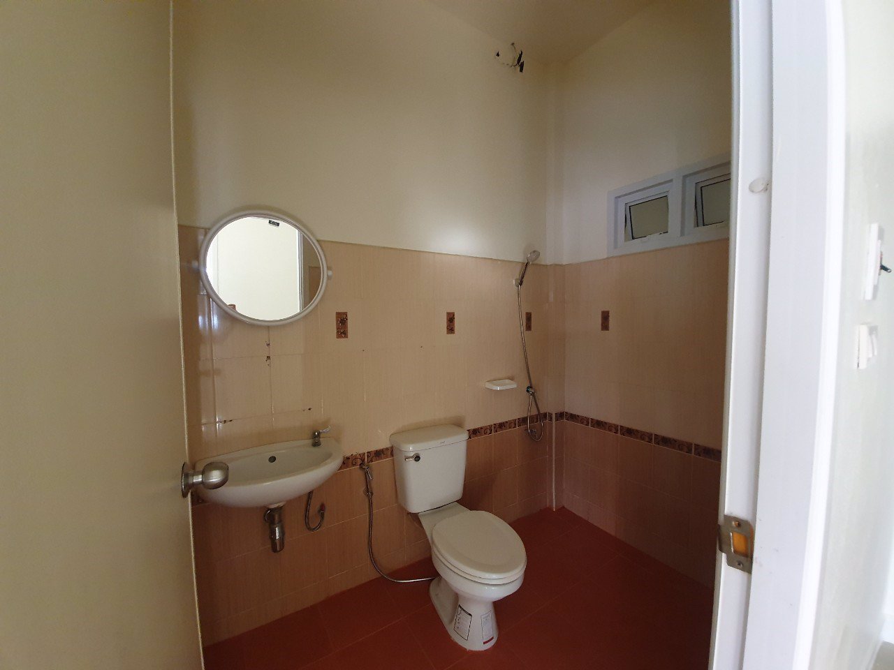 ขายทาวน์เฮ้าส์-มธนาวิลล่า-บ้านกรด-บางปะอิน-หลัง-big-c-อยุธยา-หลังมุม-28-ตรว-สวย-สภาพดี-พร้อม