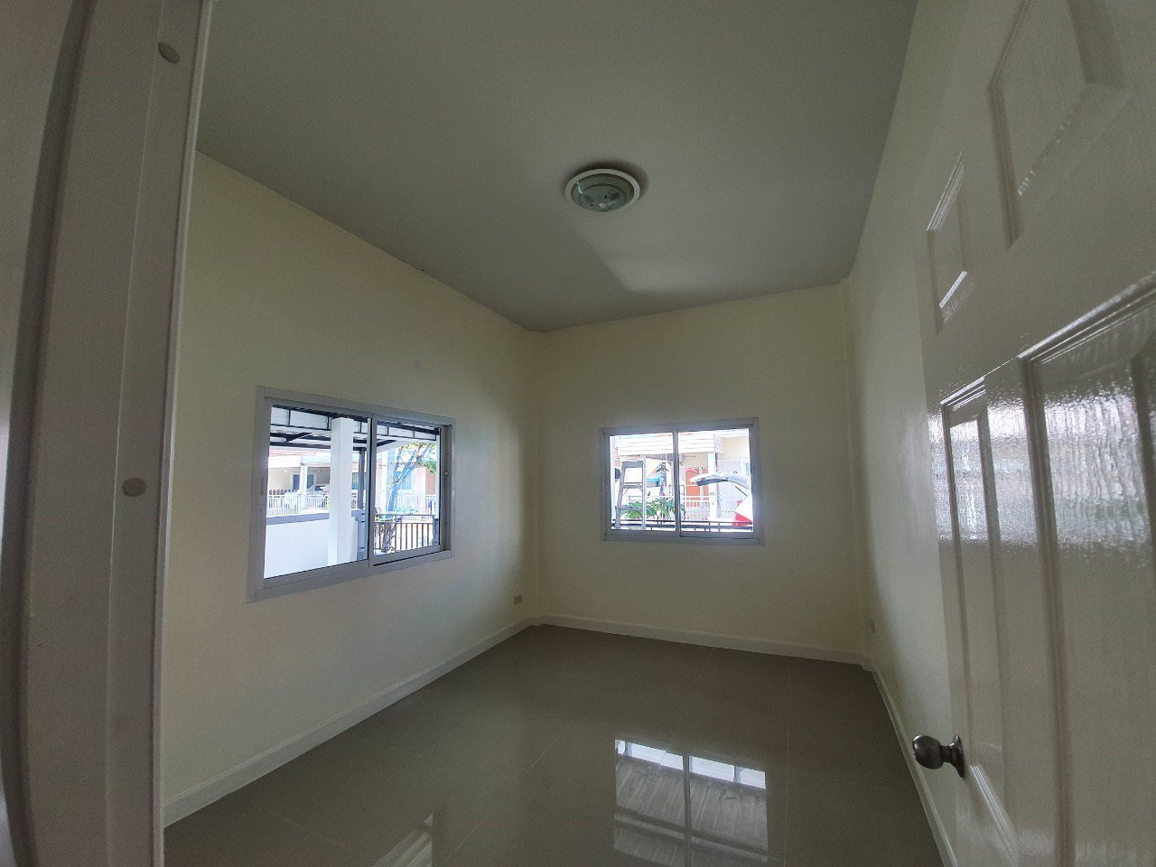 ขายทาวน์เฮ้าส์-มธนาวิลล่า-บ้านกรด-บางปะอิน-หลัง-big-c-อยุธยา-หลังมุม-28-ตรว-สวย-สภาพดี-พร้อม