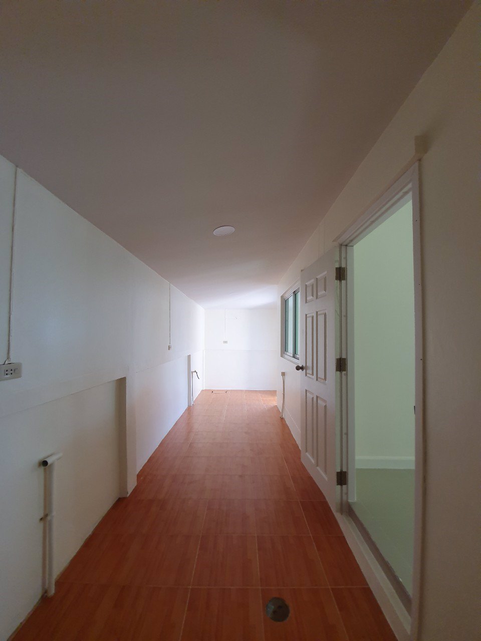 ขายทาวน์เฮ้าส์-มธนาวิลล่า-บ้านกรด-บางปะอิน-หลัง-big-c-อยุธยา-หลังมุม-28-ตรว-สวย-สภาพดี-พร้อม